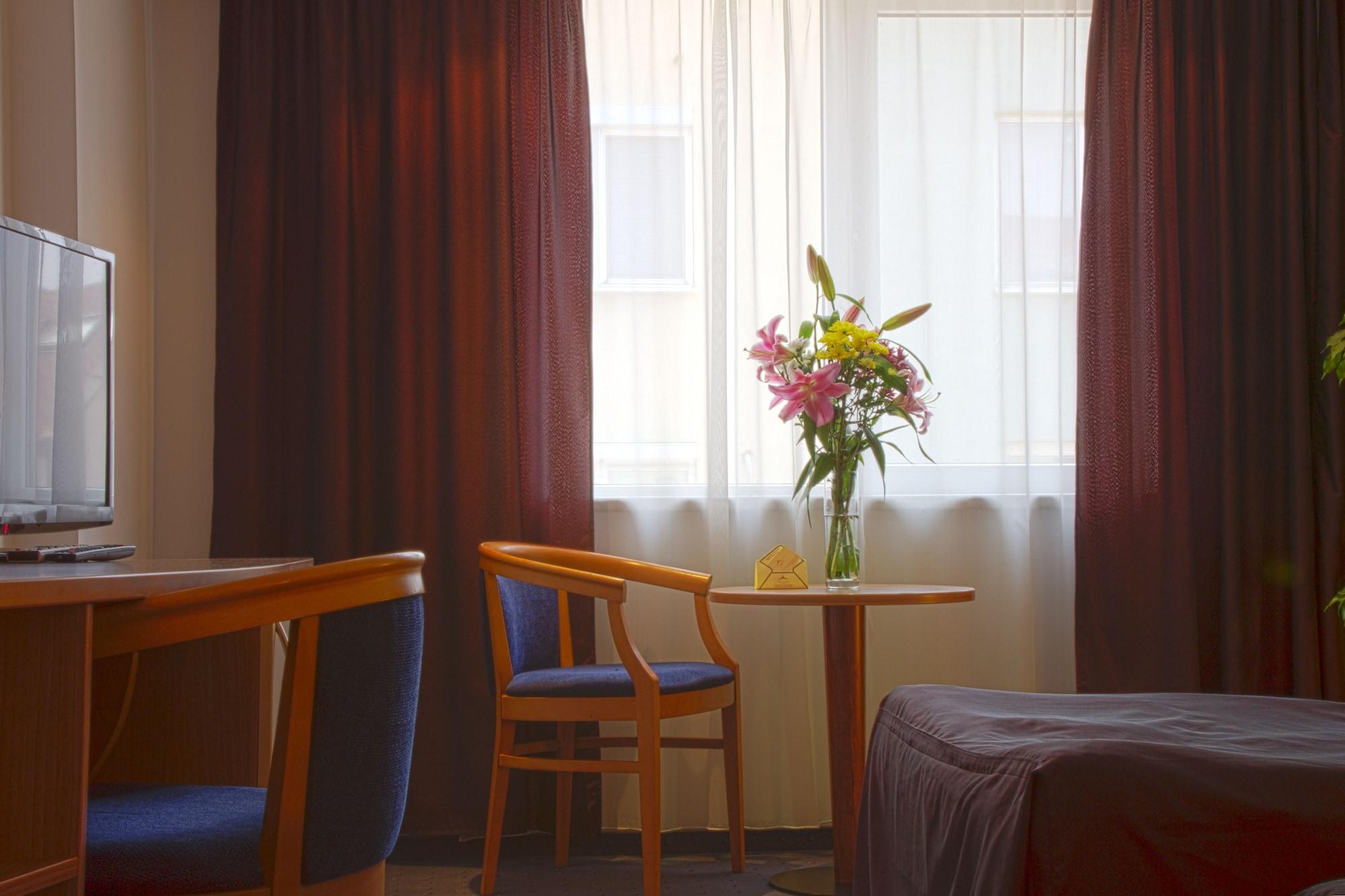 Triada Hotel Sofia Luaran gambar