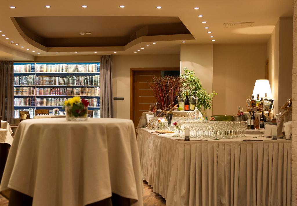 Triada Hotel Sofia Luaran gambar