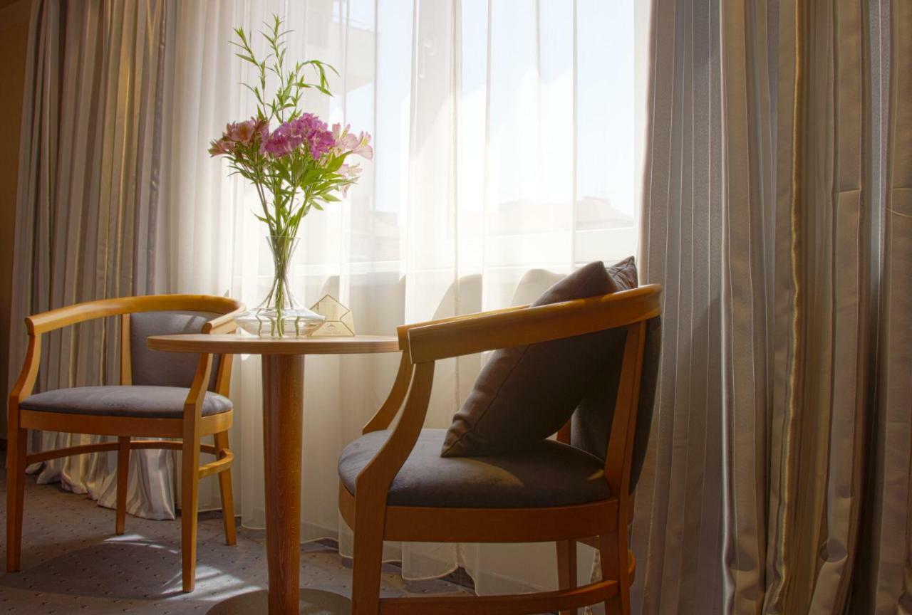 Triada Hotel Sofia Luaran gambar